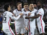 米兰体育官网入口-包含多特蒙德遭遇困境，客场不敌法兰克福惨遭德甲失利的词条