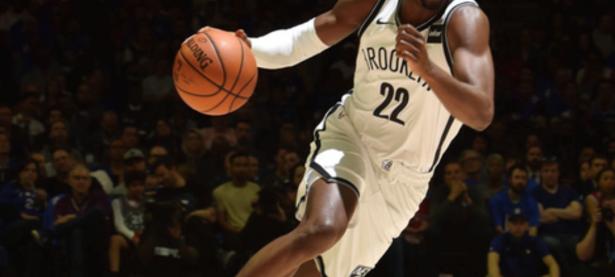 米兰体育注册-76人连胜赛百步走10连胜，西蒙斯砍下16+13