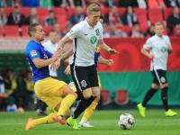 米兰体育官网app-奥格斯堡客场失利，教练对球员表现不满