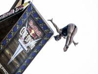 米兰体育官网登录网址-瑞士运动员创造出色成绩，引发热议