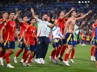 米兰体育登录入口-意大利豪门俱乐部与西班牙球队友谊赛