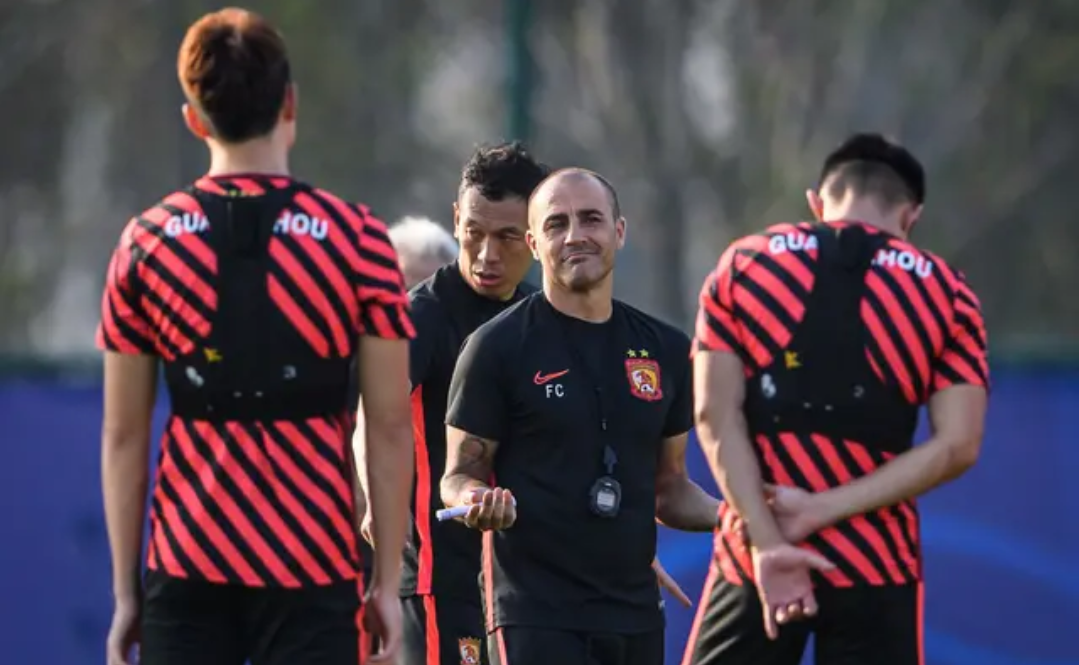 恒大客场击败广州富力,稳固中超领先地位的简单介绍 恒大客场击败广州富力,稳固中超领先地位的简单介绍