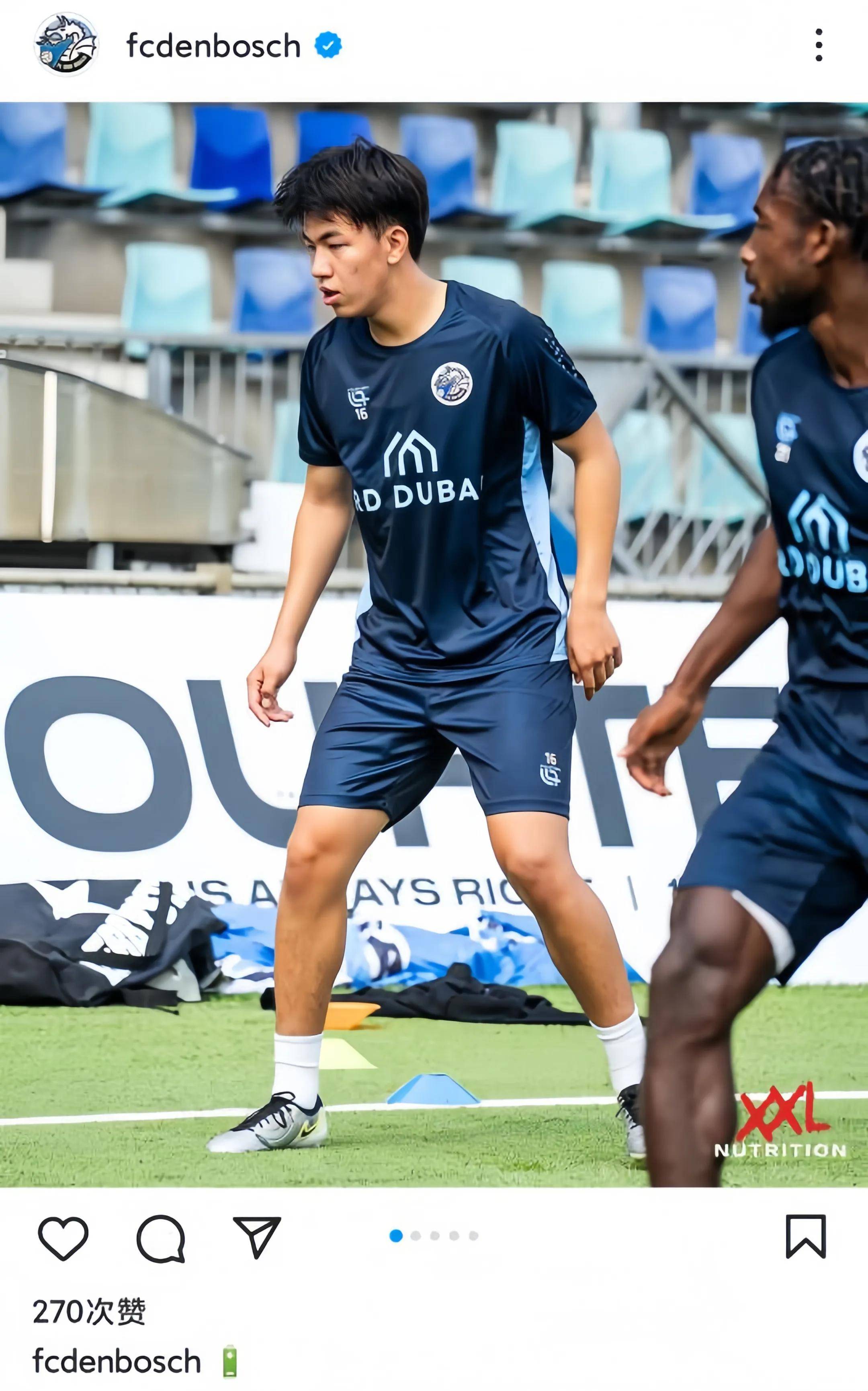 荷甲联赛中一支强队在比赛中展现实力 荷甲联赛中一支强队在比赛中展现实力