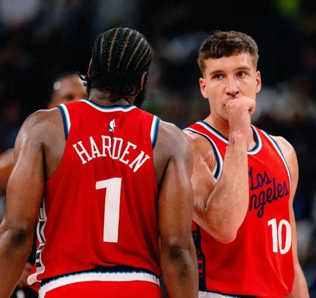 重伤球员复出登场,精神面貌焕然一新的简单介绍 重伤球员复出登场,精神面貌焕然一新的简单介绍