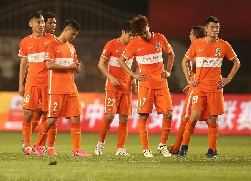 紧急对决，恒大主场大败鲁能队